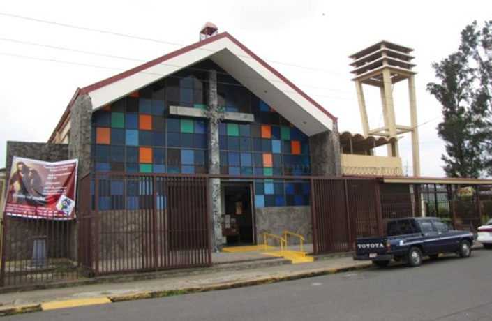 Iglesia cinco esquinas de tibas